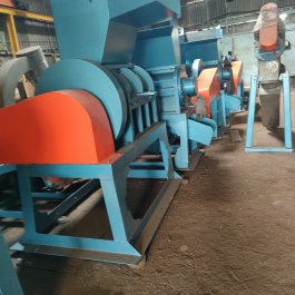 Máy băm nhựa PET 1 trục loại lớn