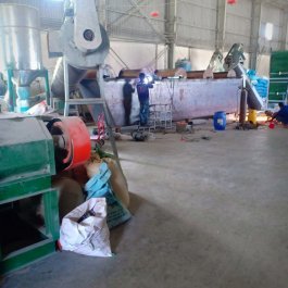 Máy phóng bọc ni lông