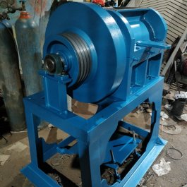 Máy băm nhựa loại nhỏ