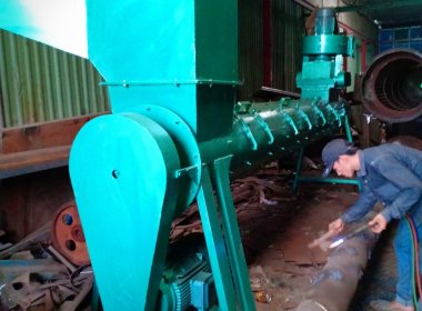 Máy lọc vỏ, nhãn chai