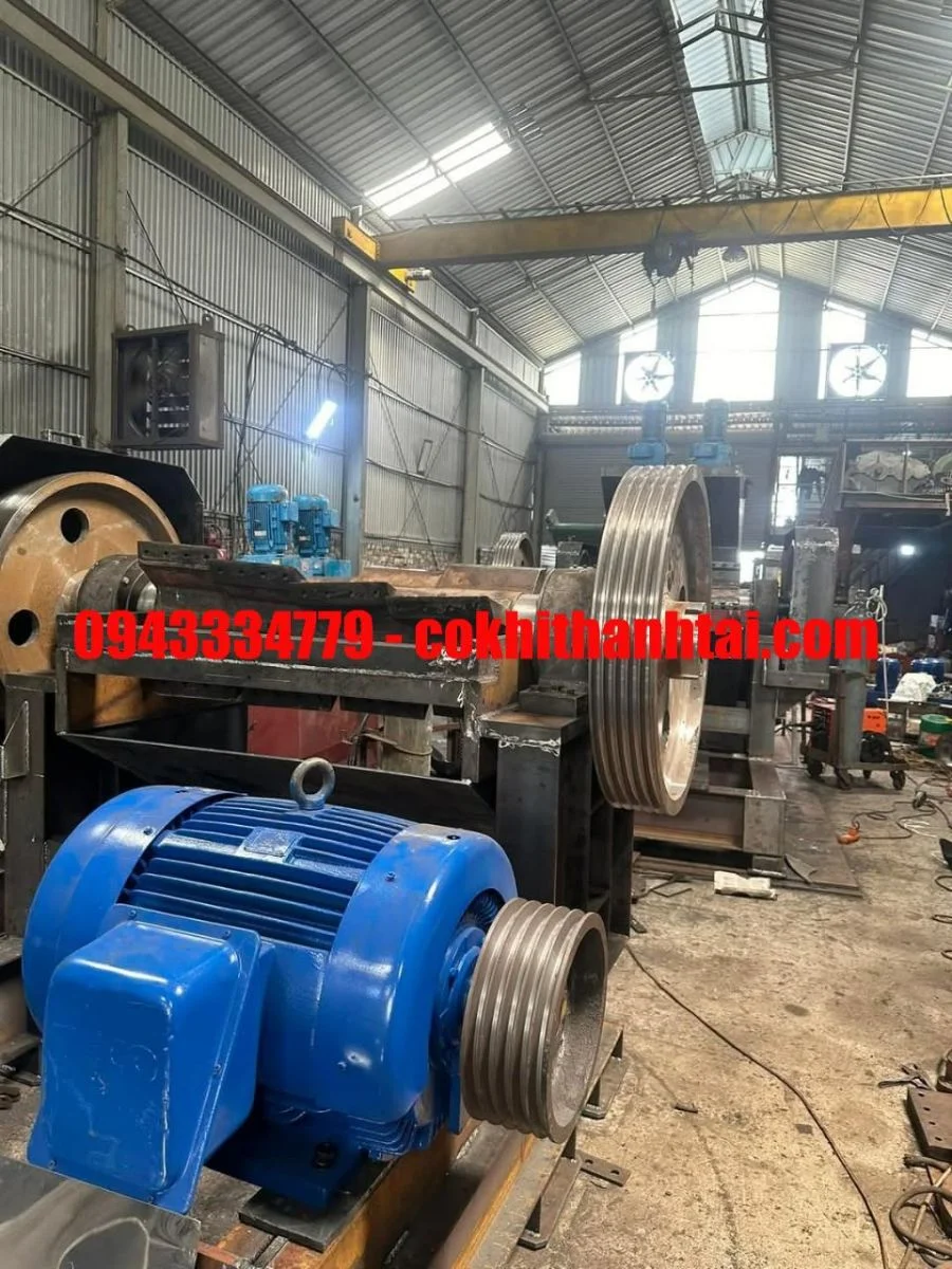 máy nghiền nhựa tái chế