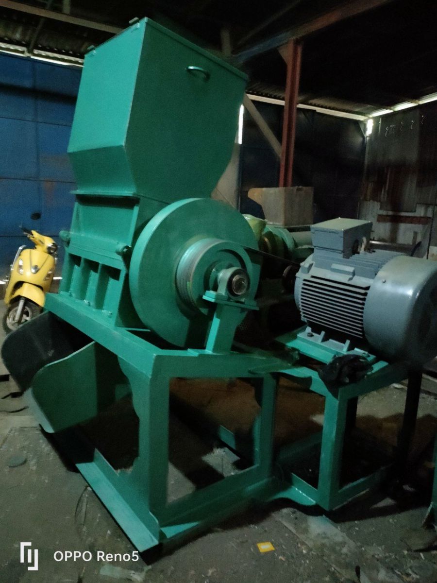 Cấu tạo máy băm nhựa