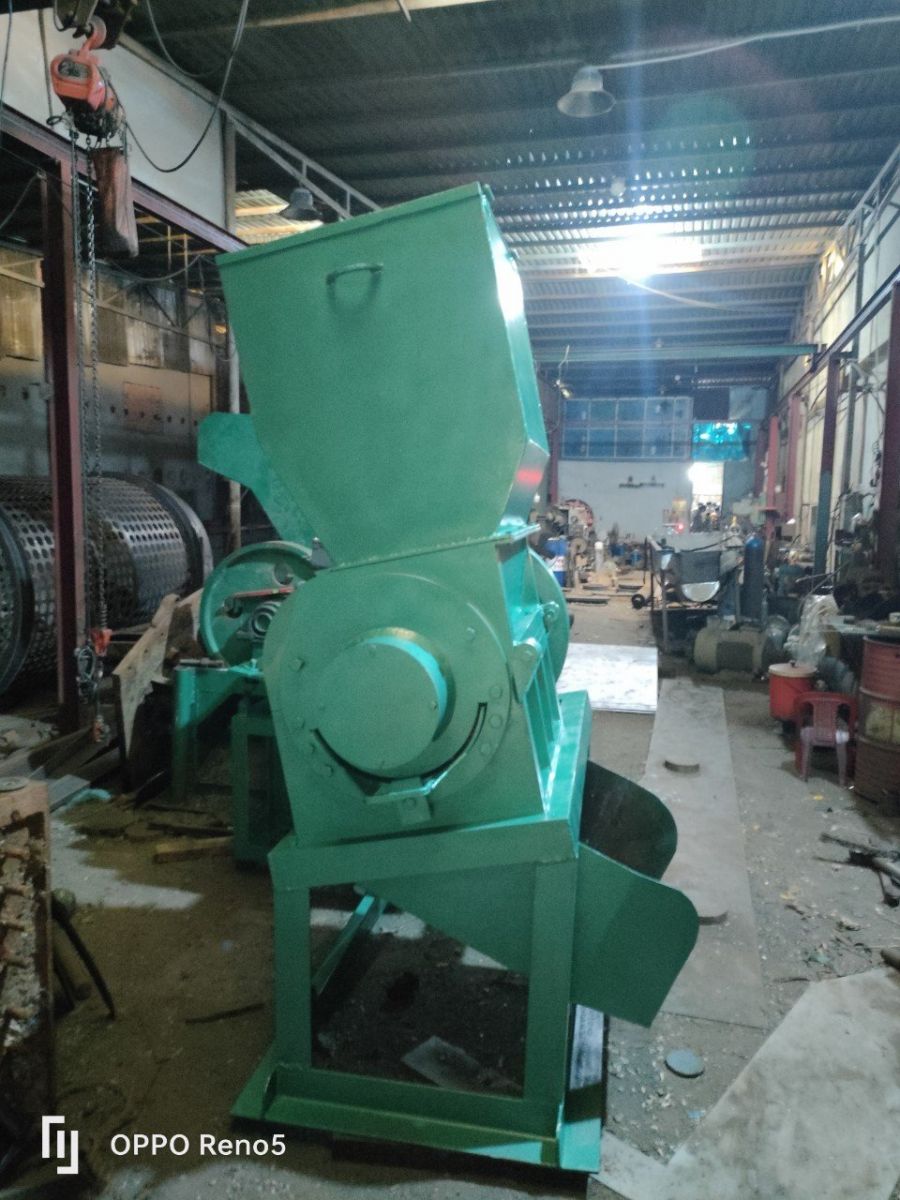 Cấu tạo máy băm nhựa