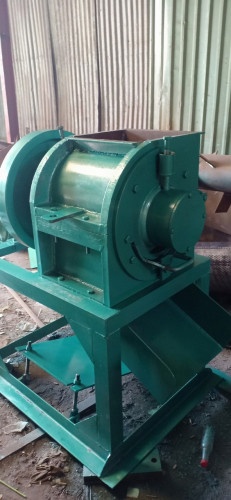 chế tạo máy băm nhựa