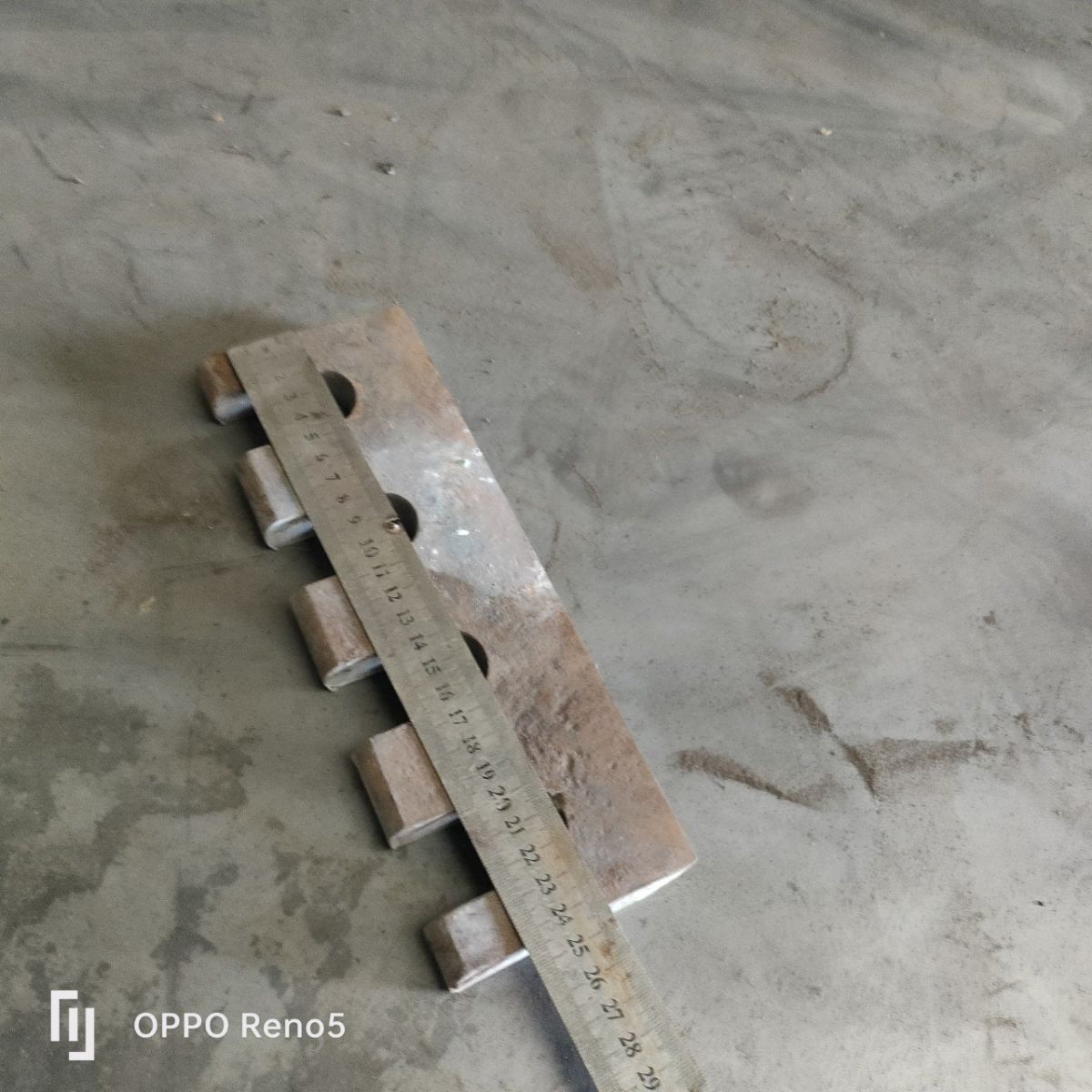 dao máy băm nhựa