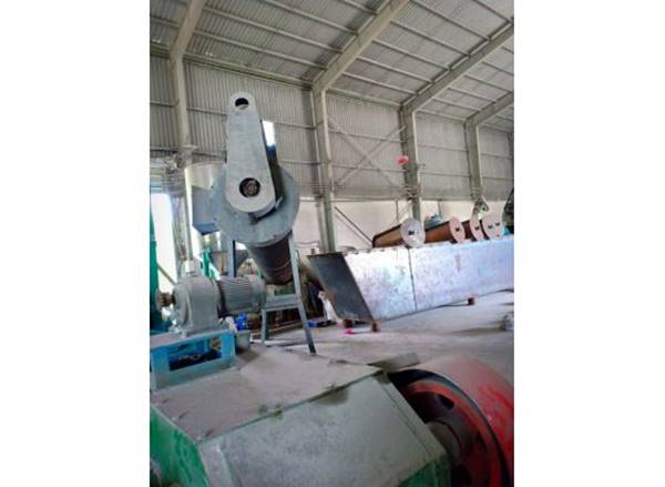 gia công máy thổi bọc nilon