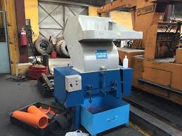 máy băm nhựa phế liệu