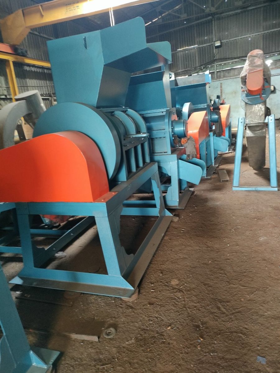 máy băm nhựa PET loại lớn