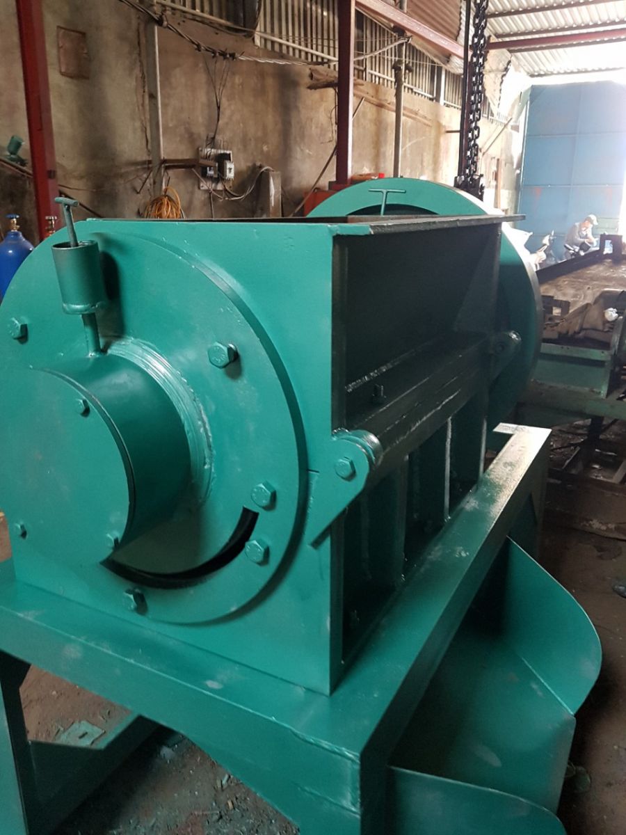 máy băm nhựa mini