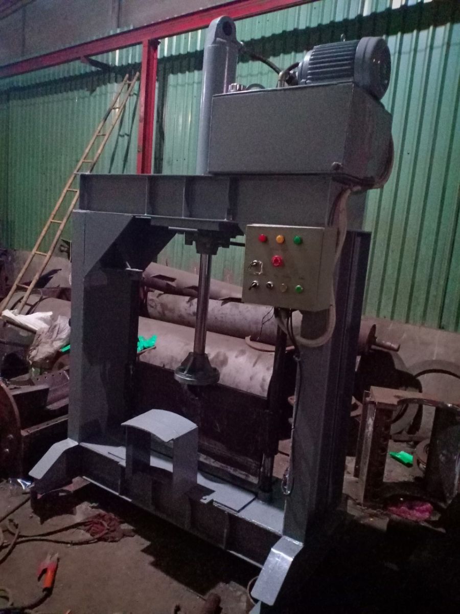 máy ép kiện thủy lực