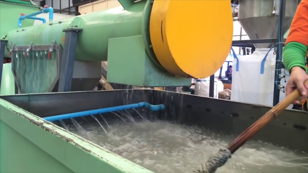 máy lột vỏ chai