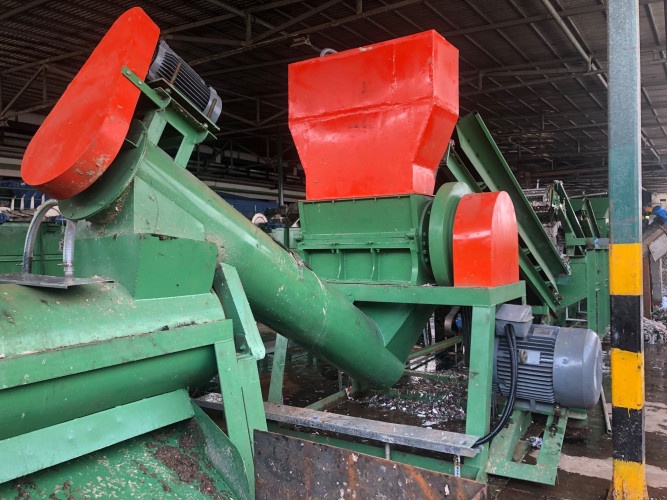 máy tẩy rửa pét giá rẻ