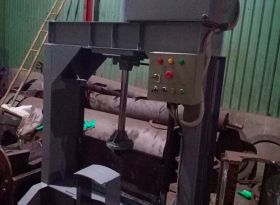 Máy chắn keo đầu